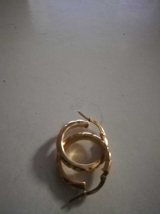 Złote kolczyki jak nowe, 585, 1,66g, 20mm średnica, nie złom.