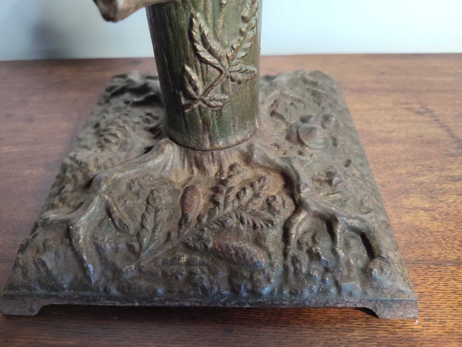 Żeliwny stojak pod choinkę z około 1900r.