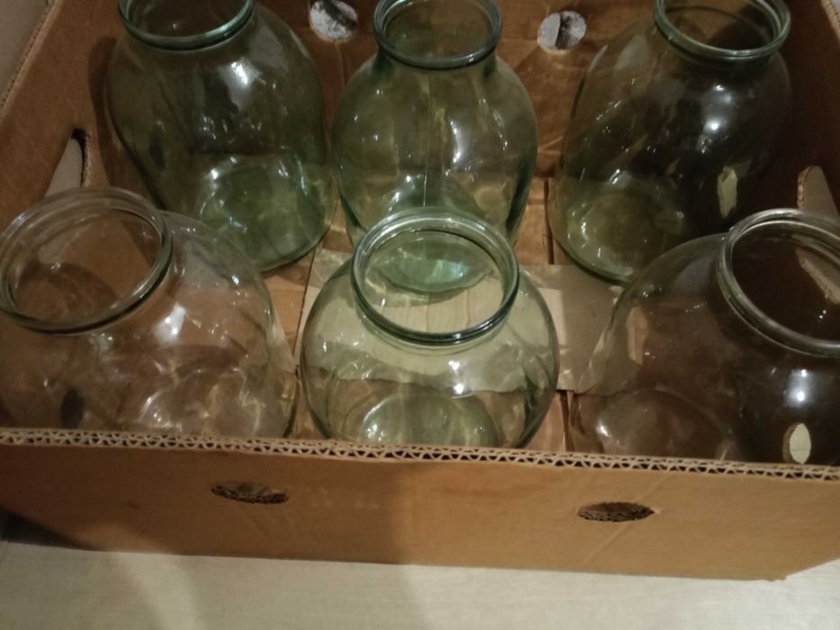 Банки 3літра, 30шт., 0,5літра - 20шт.,  1 літр -25шт (всі за 1000грн)