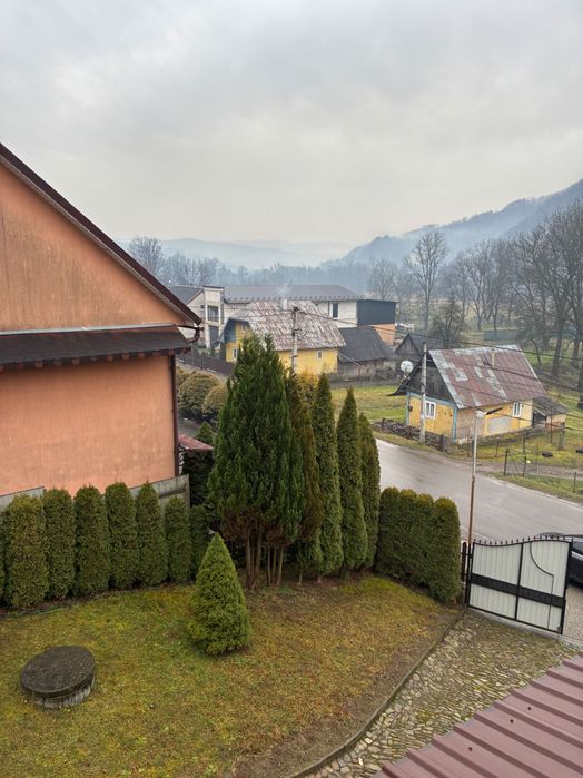 Продається затишний будинок у с. Нересниця, Тячівський район