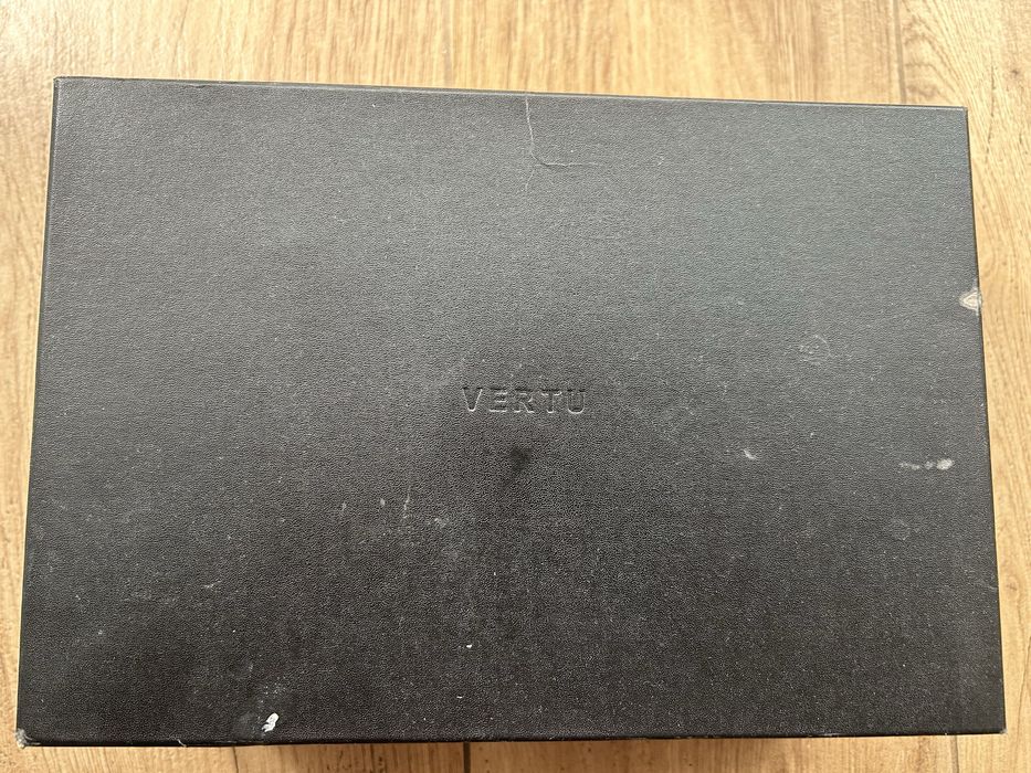 Телефон VERTU SIGNATURE S design Bentley