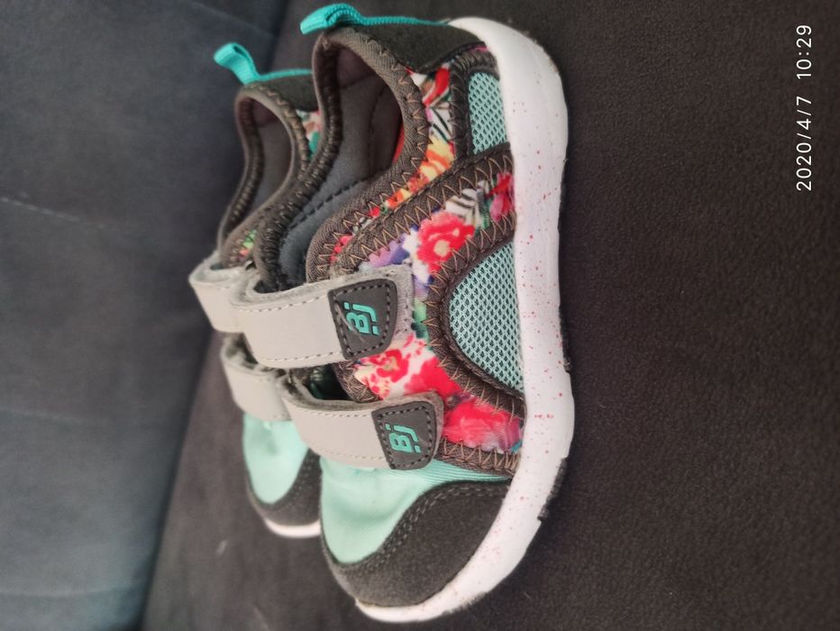 Adidasy Bejo dla dziewczynki