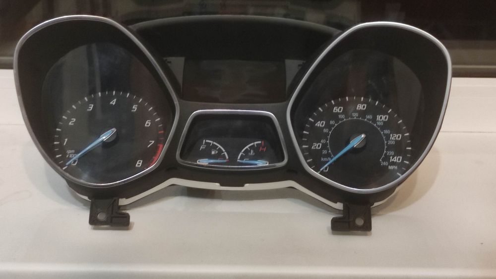 Панель приладів для Ford Escape,  Kuga