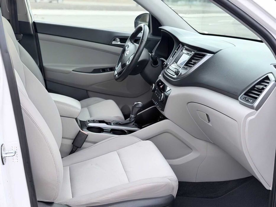 Hyundai Tucson      2016