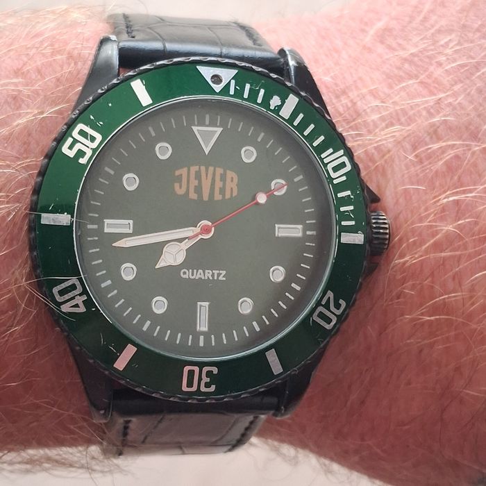 Продам годинник jever