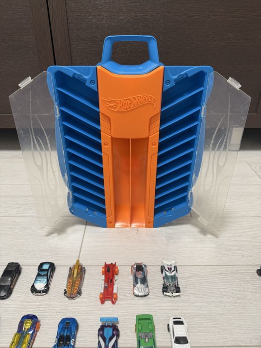 Гараж для машинок Hot Wheels