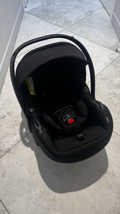 Продам дитяче автокрісло Anex