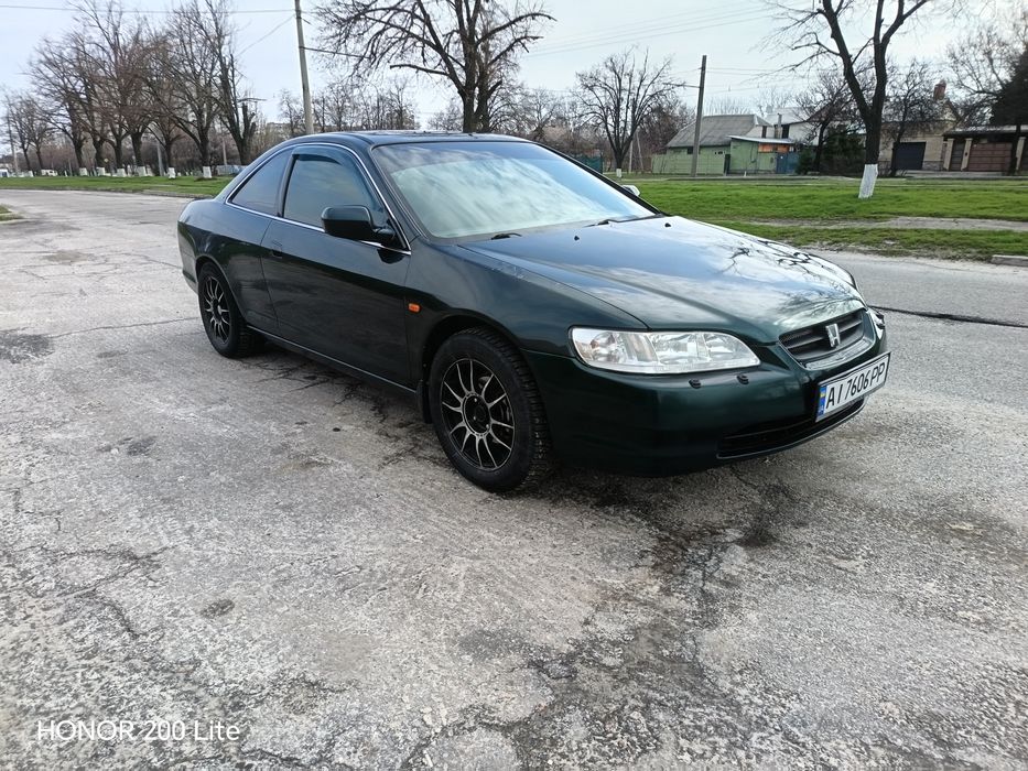 Продам Honda accord 1999г. 2.0 газ/бенз. Мех.