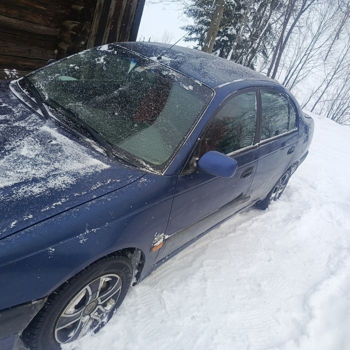 Тойота авенсіс 1999 року 2.0 турбо дизель