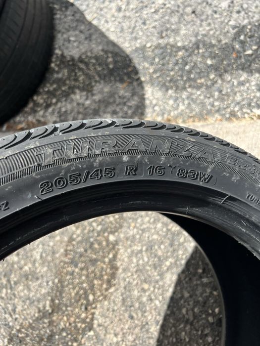 205/45/16 Bridgestone 2 pneus