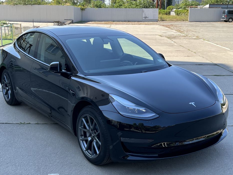 Tesla model 3 STANDARD PLUS