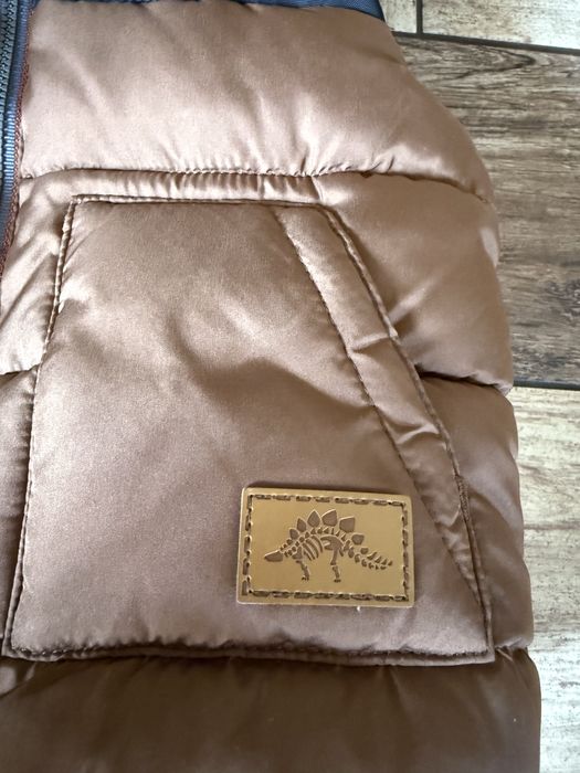 Жилетка , безрукавка дитяча F&F 9-12 міс тепла