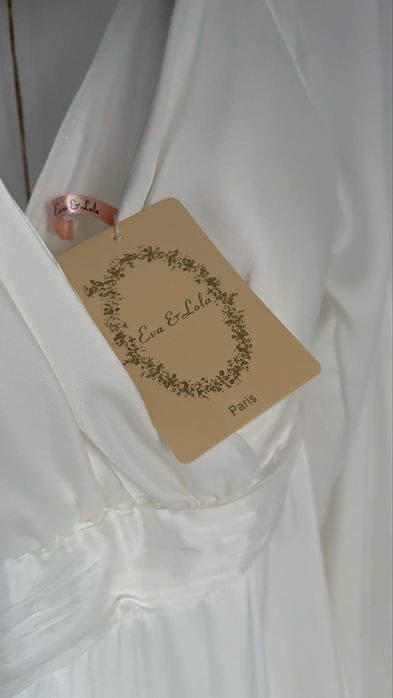 Suknia ślubna z długim rękawem