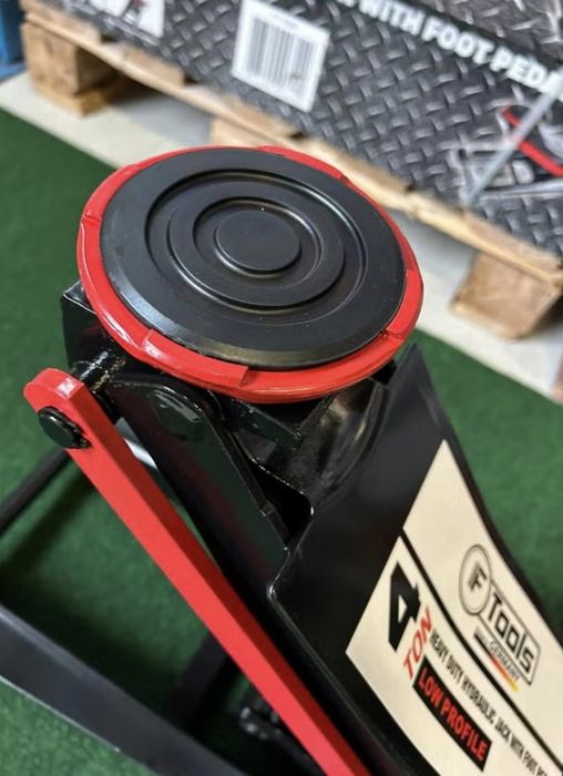 Macaco hidráulico de baixo perfil com pistão duplo 4Tons com pedal