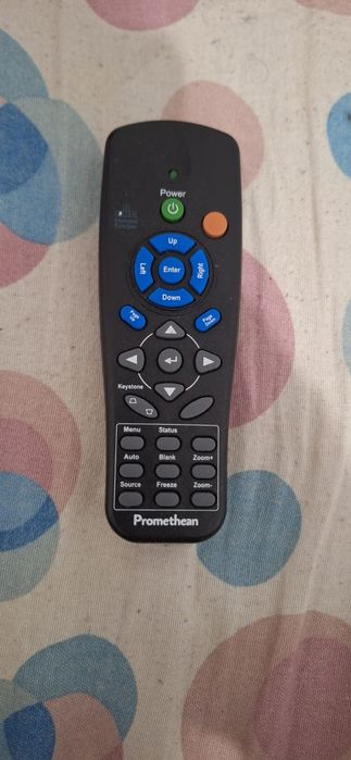 Projetor Ultra Curta Distância Promethean UST-P1 | HDMI 3300 Lúmens