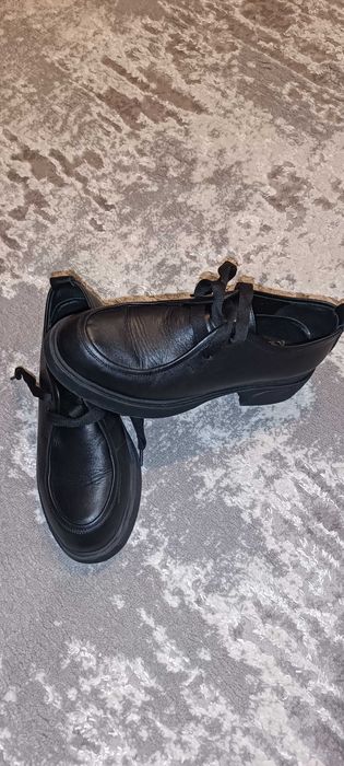 Шкіряні лофери жіночі