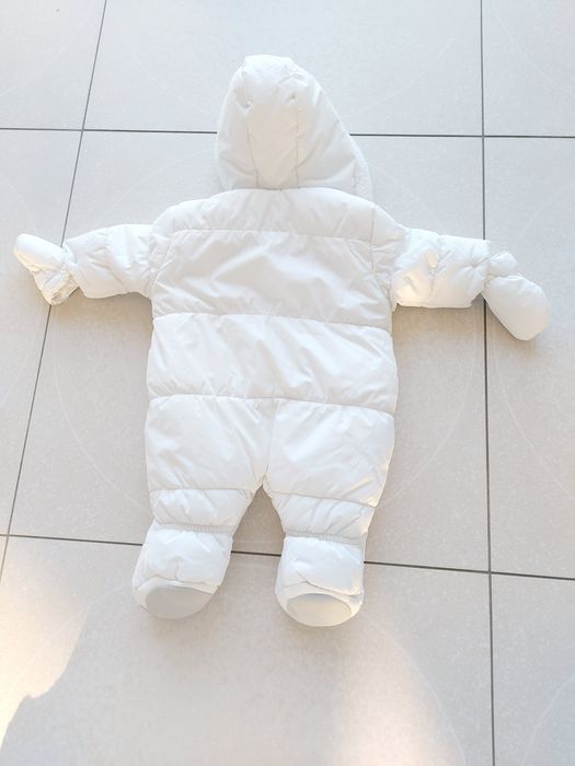 Zimowy kombinezon dla noworodka