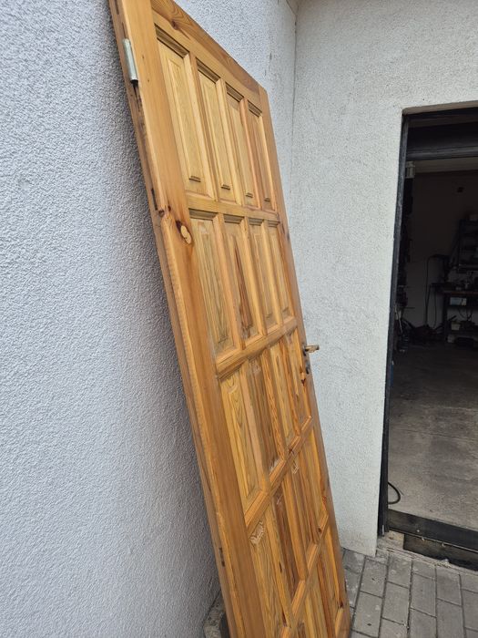 Drzw wewnętrzne lewe drzewo sosnowe