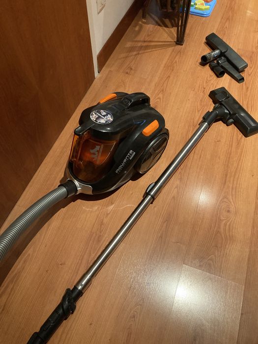 Rowenta 2000 w ciclonic  sistem