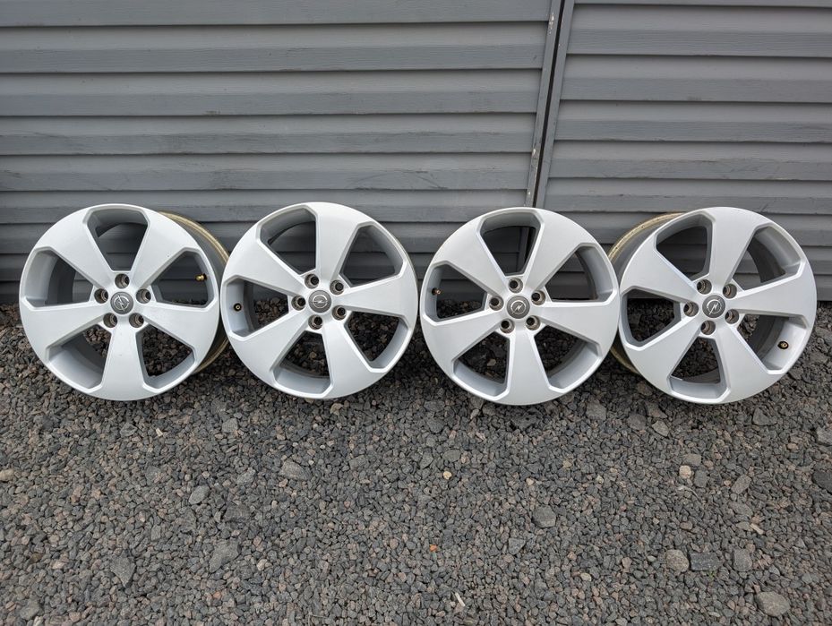 Оригінальні титанові диски Opel Chevrolet 5*105 R17 5/105 17 ET 38