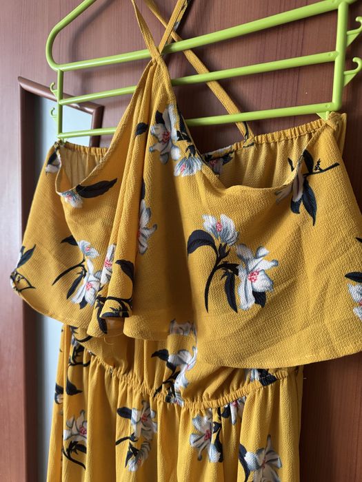 Сукня максі з розрізом