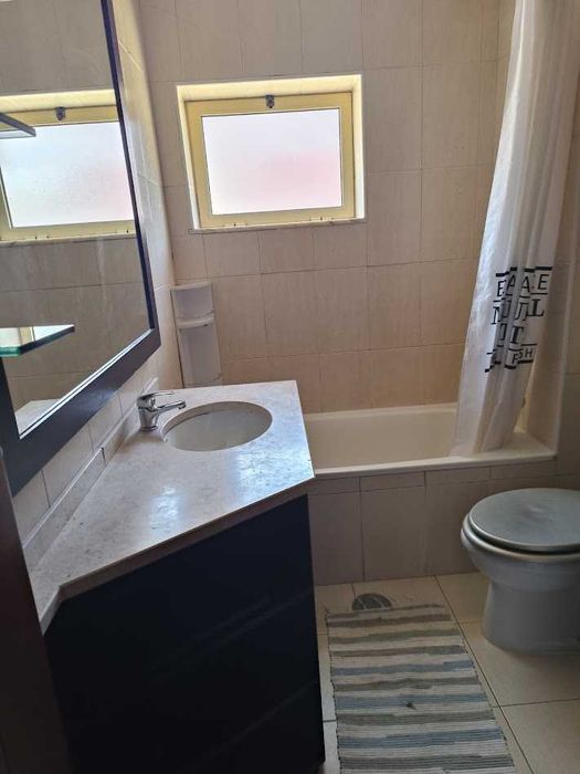 Alugo Apartamento T2 com garagem
