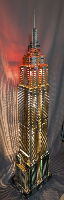 Candieiro escultura Meccano-Modelo Empire State Building