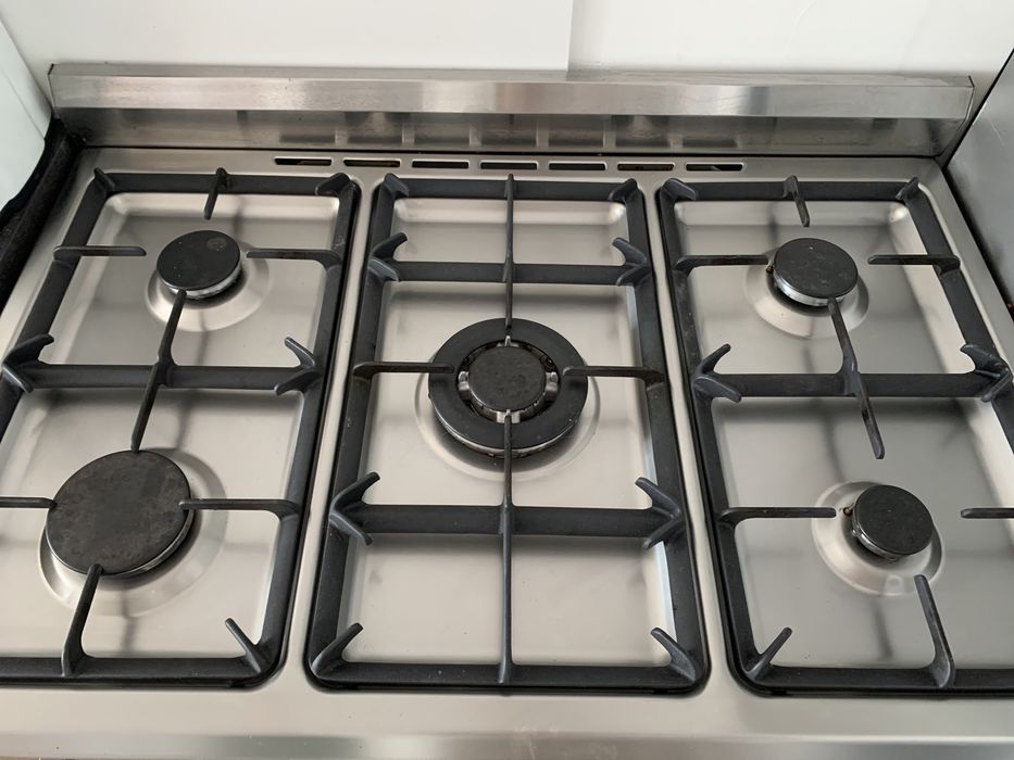 Kuchenka gazowo elektrycnzy LA GERMANIA 5 palnikowa