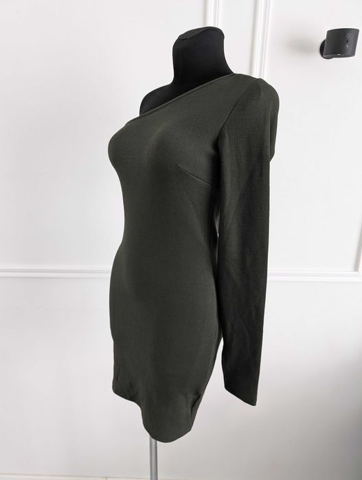 Asymetryczna i dopasowana sukienka na jedno ramię khaki M – nowa