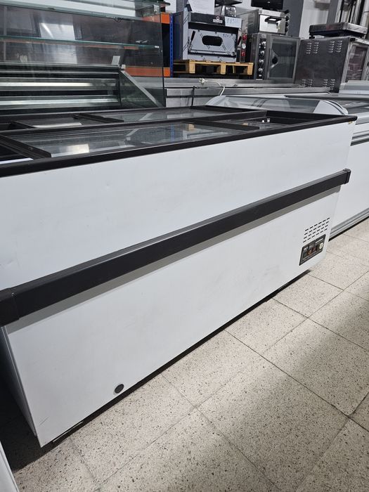 Arca congeladora expositora