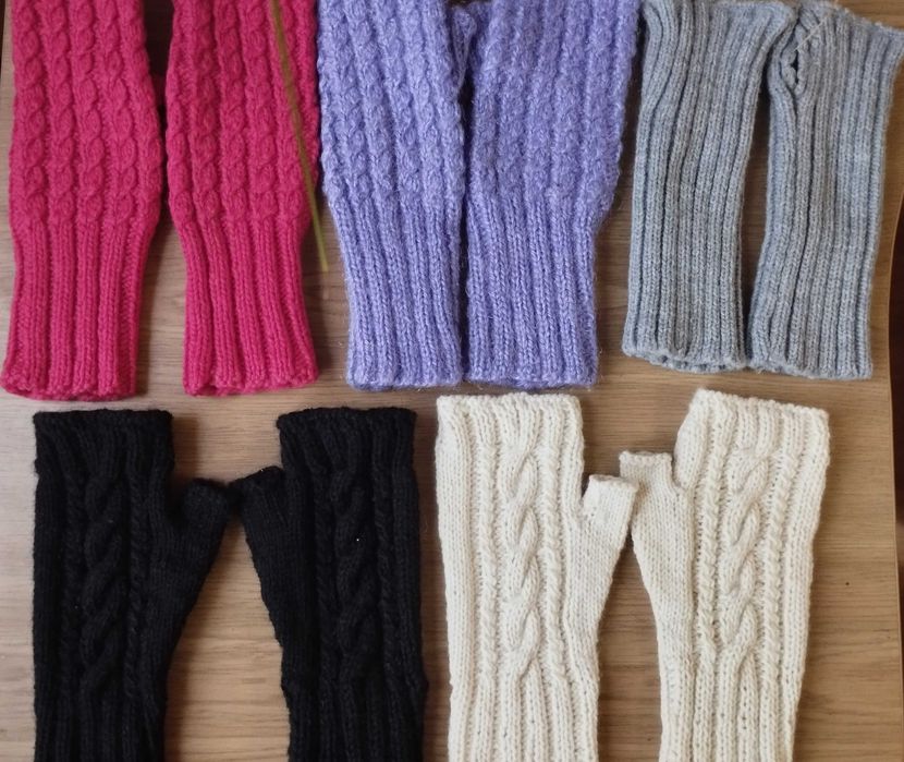 Митенки вязаные.