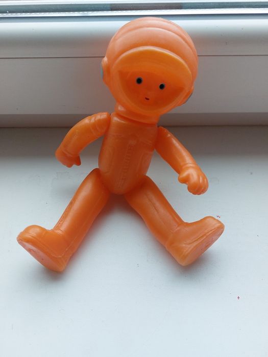 Продам Кукла - космонавт ,лялька, игрушка.