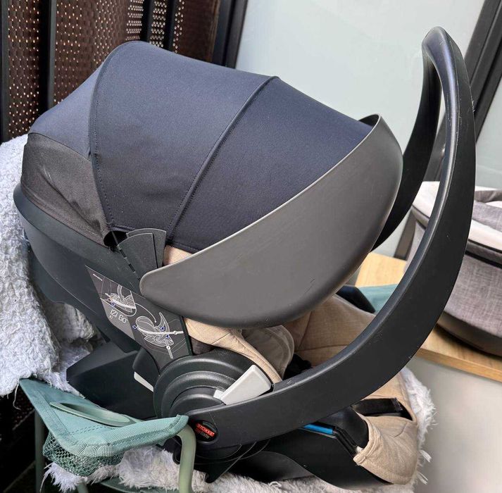 Sprzedam zestaw dla dziecka: wózek Stokke + fotelik + łóżeczko