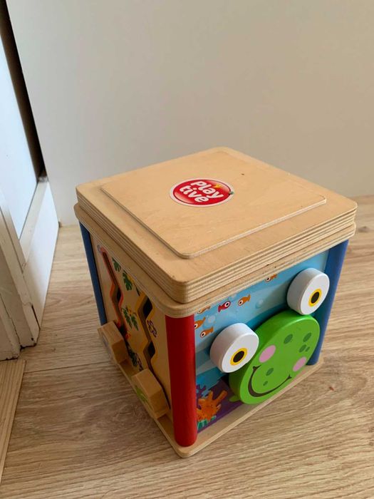 Cubo de Atividades 5 em 1, em Madeira Playtive