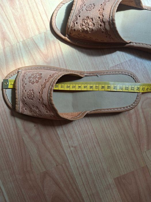 Nowe kapcie/pantofle domowe damskie