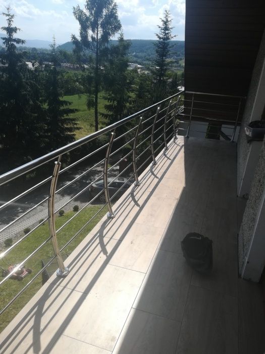 Balustrady barierki schody stal nierdzewna