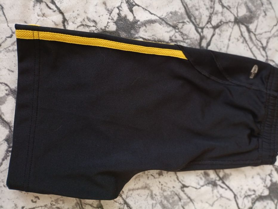 Жіночі шорти Adidas