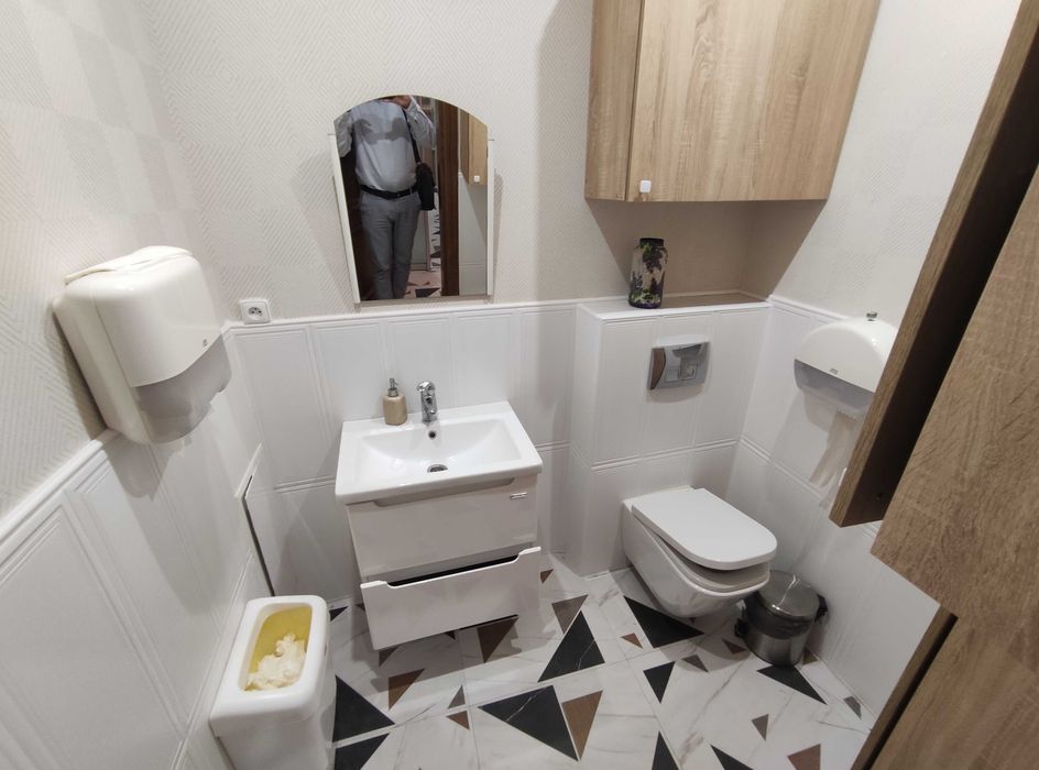 Оренда комерційного приміщення в самому центрі Львова ву Ференца Ліста