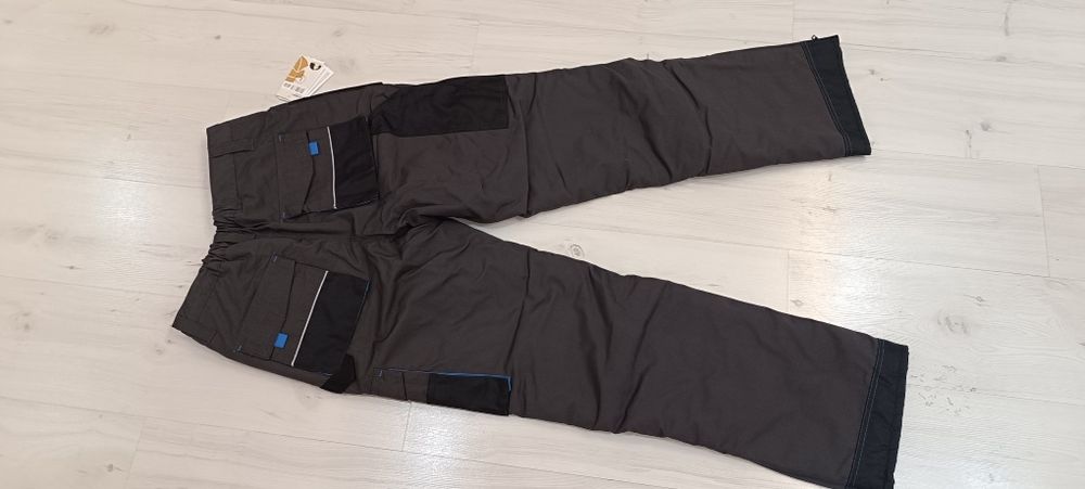 Spodnie robocze, wytrzymałe LH-FMNW-T rozmiar L



Spodnie do pasa ide