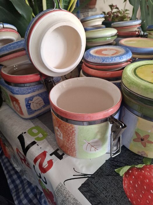 Frascos louça com tampa mola