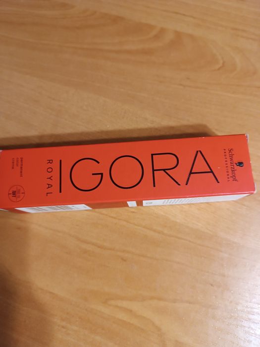 Фарба для волосся Schwartzkopf  Igora Royal 7-00. Нова!