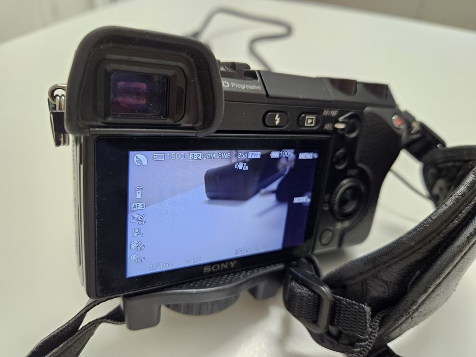 Sony nex 7 фотоапарат, 16-50, вспишка, мікрофон