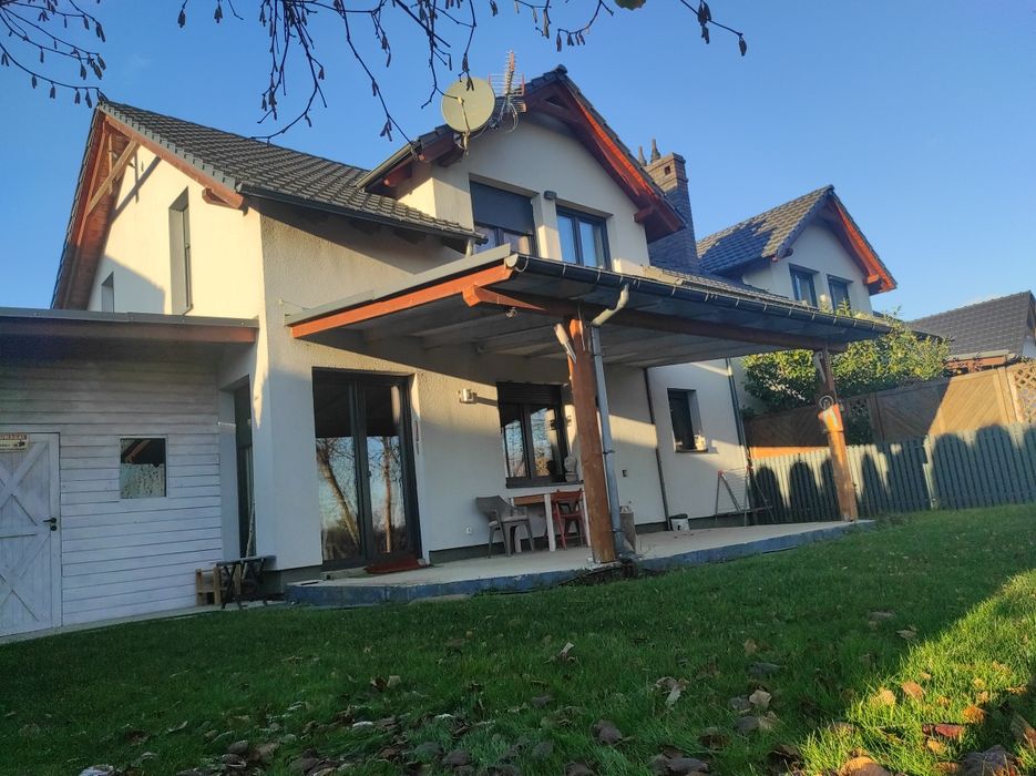 Dom  Zalasewo cudowna miejscówka Parkingi Potencjał