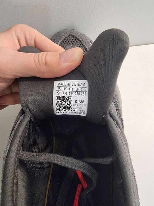 Кросівки Adidas Lightblaze