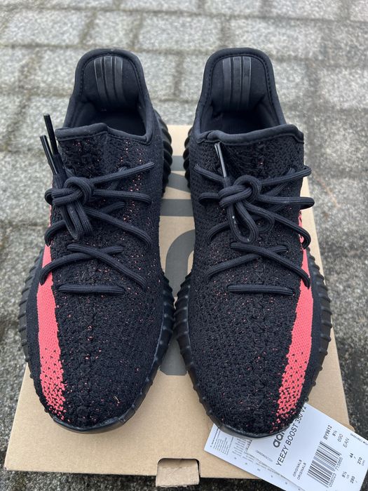 yeezy 350 black w Twojej okolicy? Sprawdź kategorię Moda