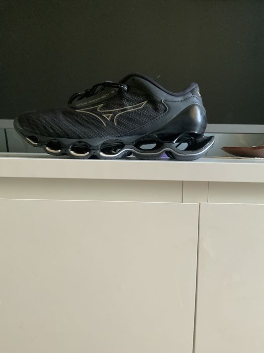 Оригінальні бігові кросівки Mizuno Wave Prophecy 12