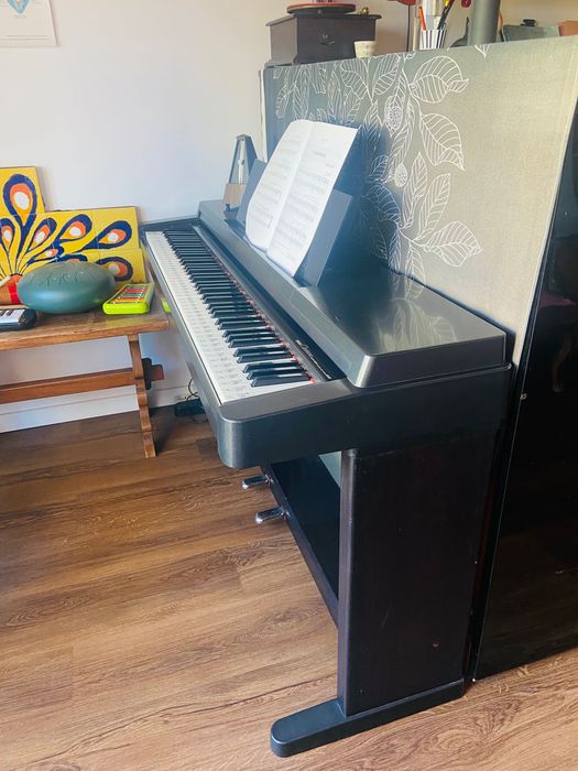 Piano digital clavinova yamaha 88 teclas