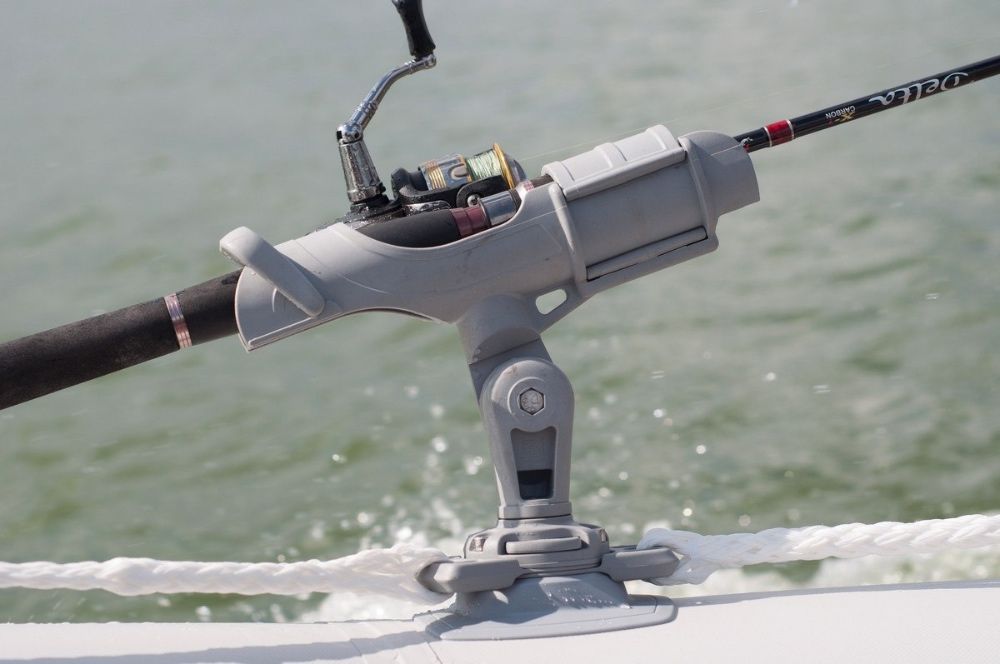 Uchwyt do wędki z mocowaniem na prowadnicę ławki HTx213 Borika