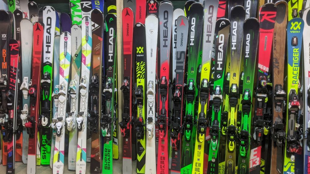 Розпродаж Гірські лижі з Австрії, опт і роздріб
