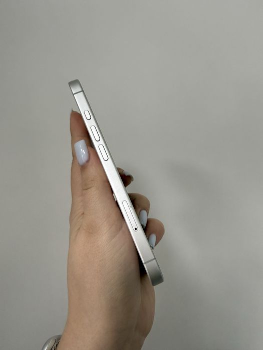 Iphone 17 white